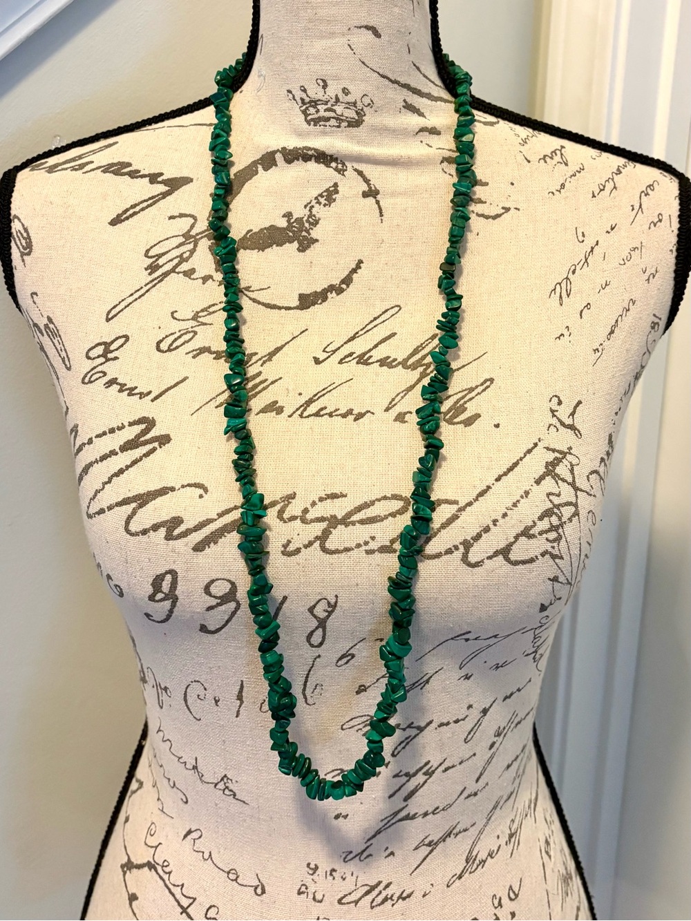 Vintage Malachite Chip Stone Necklace 34” Long Green Gemstone No Clasp
